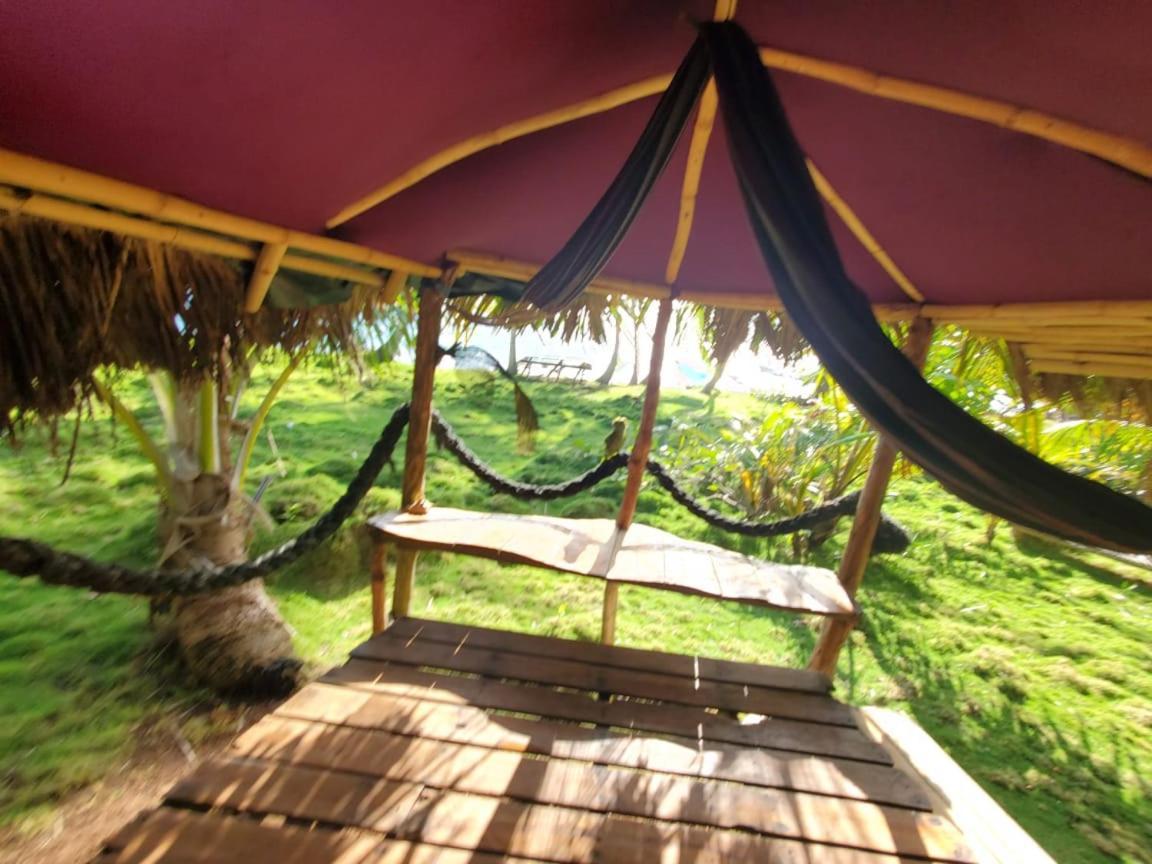 Derek'S Place Eco-Lodge Литтл-Корн-Айленд Экстерьер фото