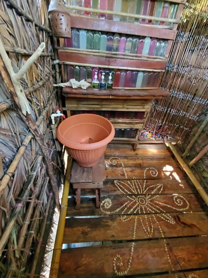 Derek'S Place Eco-Lodge Литтл-Корн-Айленд Экстерьер фото